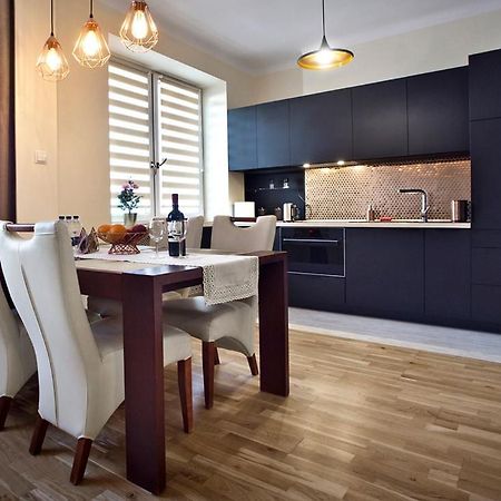 Niepodleglosci Serviced Apartments Warsawa Bagian luar foto