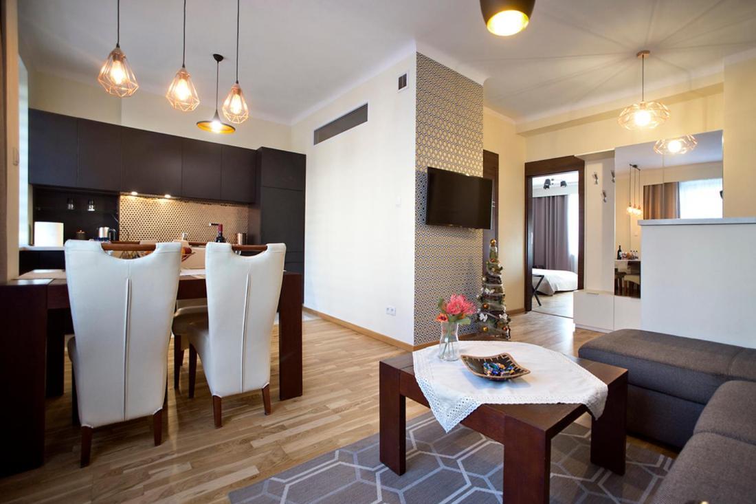 Niepodleglosci Serviced Apartments Warsawa Bagian luar foto